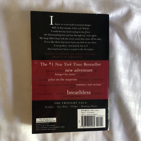 NEW MOON (2nd) FROM TWILIGHT SERIES - Picture 2 of 3